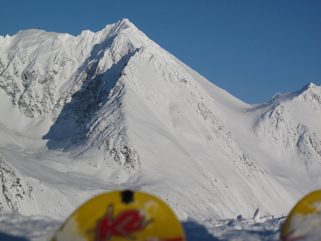 Отель Xlyngen Nord-Lenangen Экстерьер фото